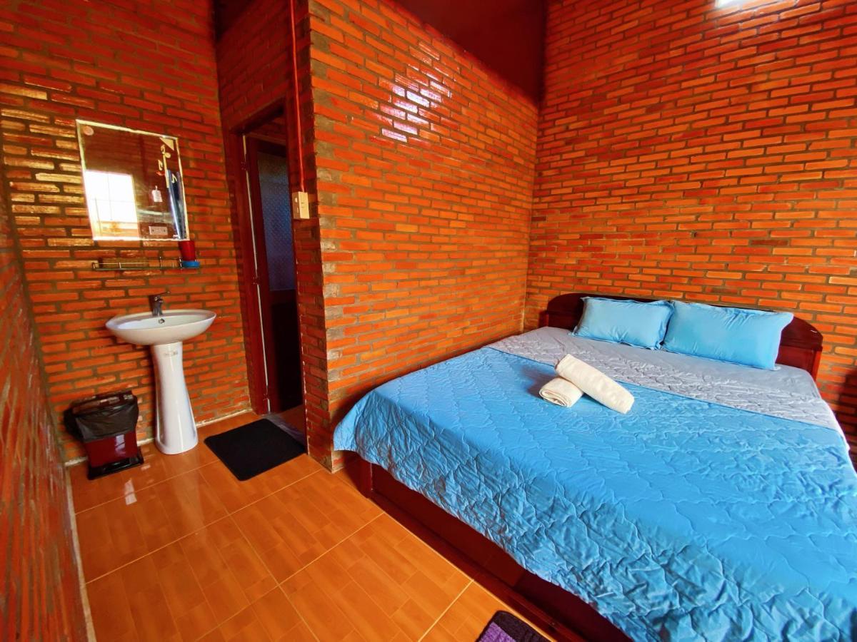 Nam Cat Tien Homestay Esterno foto