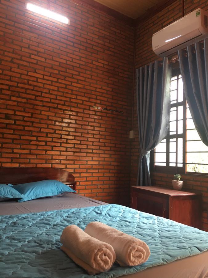Nam Cat Tien Homestay Esterno foto